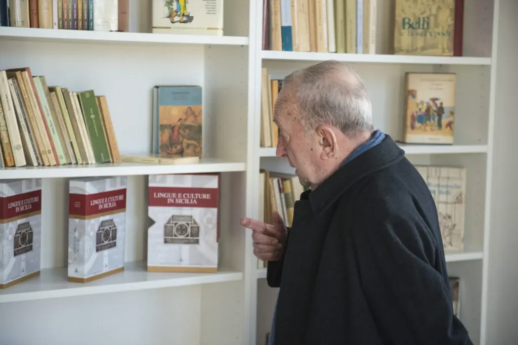 Tullio De Mauro all'inaugurazione del suo Fondo